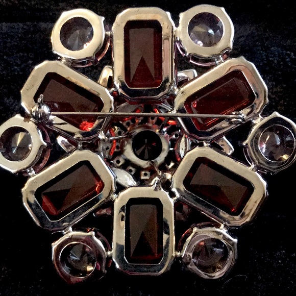 Lucite Brooch, Red and Violet highlighted with clear rhinestones.Gorgeous flower - Picture 2 of 2